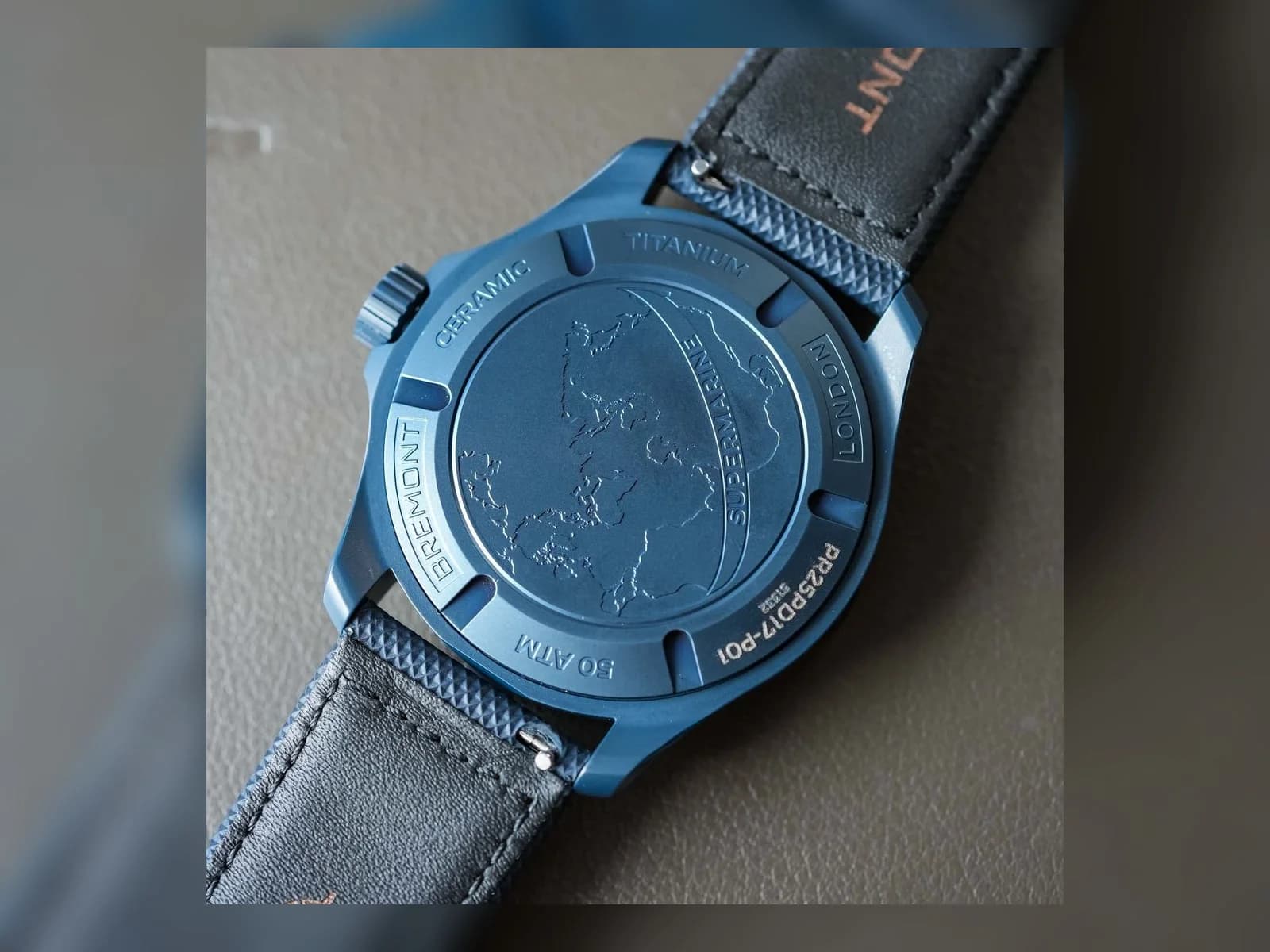 Gesinterter Panzer für die Tiefe. Aufnahme: Monochrome-watches.